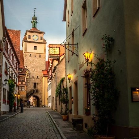 Gaestehaus Am Weissen Turm โรเทนบวร์ก อ็อบ แดร์เทาเบอร์ ภายนอก รูปภาพ